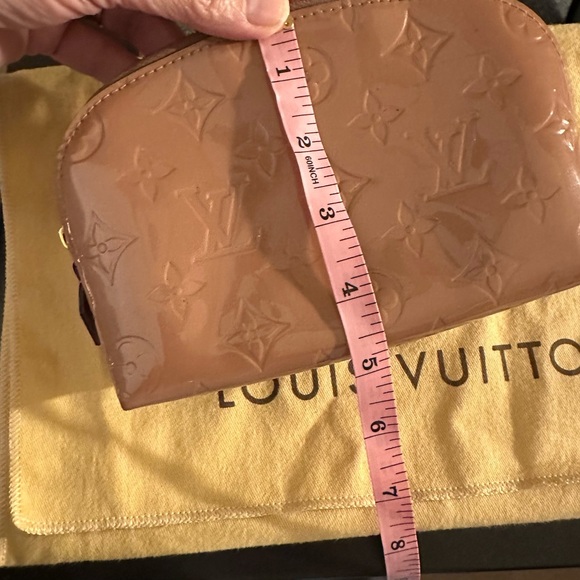 Louis Vuitton mauve Monogram cosmetic bag - Picture 13 of 14